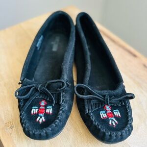 Minnitonka black suede leather moccasins shoes 10